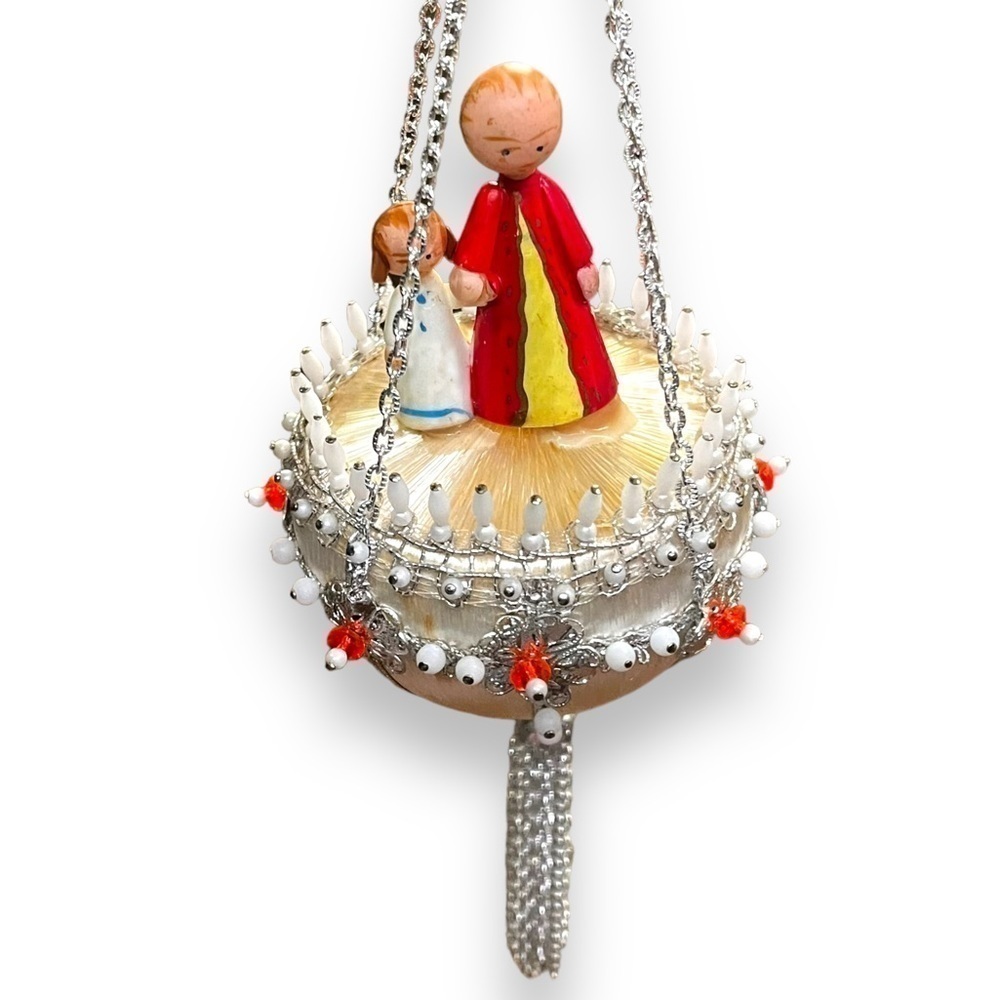 Push Pin Christmas Ornament 2 Angels Hanging Chandelier Satin Ball Tassel